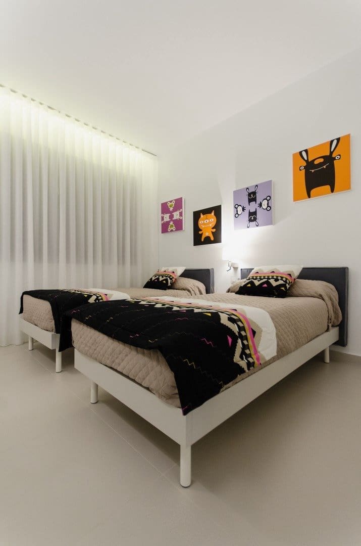 4 slaapkamer Villa te koop in Campoamor met zwembad - € 1.195.000 (Ref: 9960379)
