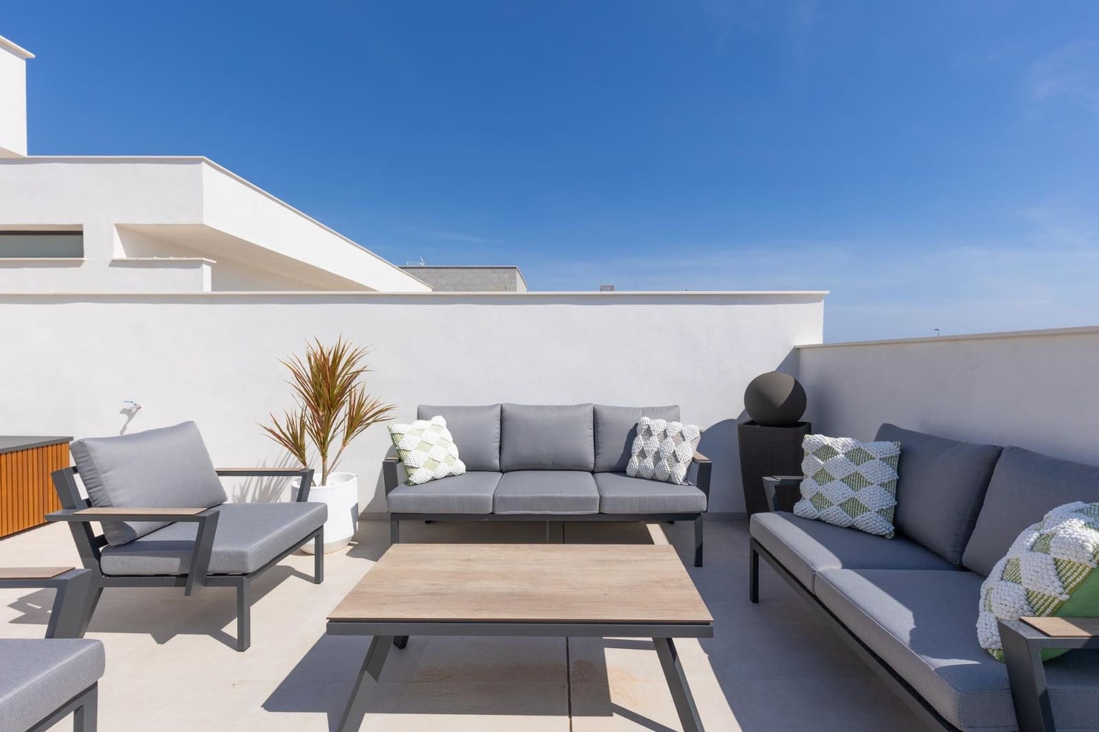 3 soveværelse Villa til salg i Los Alcazares med swimmingpool - € 489.000 (Ref: 9960514)