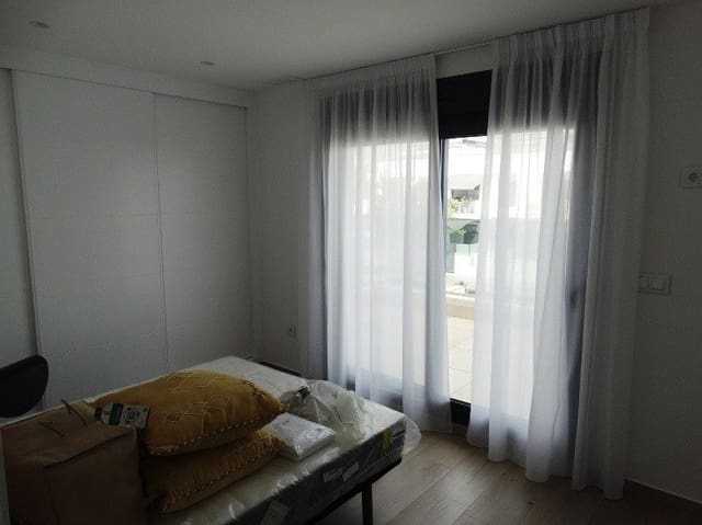 3 soveværelse Villa til salg i Pilar de la Horadada ciudad, Pilar de la Horadada med swimmingpool - € 425.000 (Ref: 9960564)
