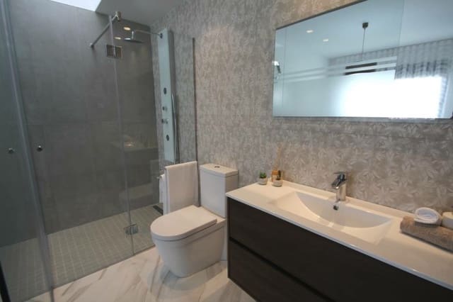3 soverom Villa til salgs i San Miguel de Salinas med svømmebasseng - € 630 000 (Ref: 9960674)
