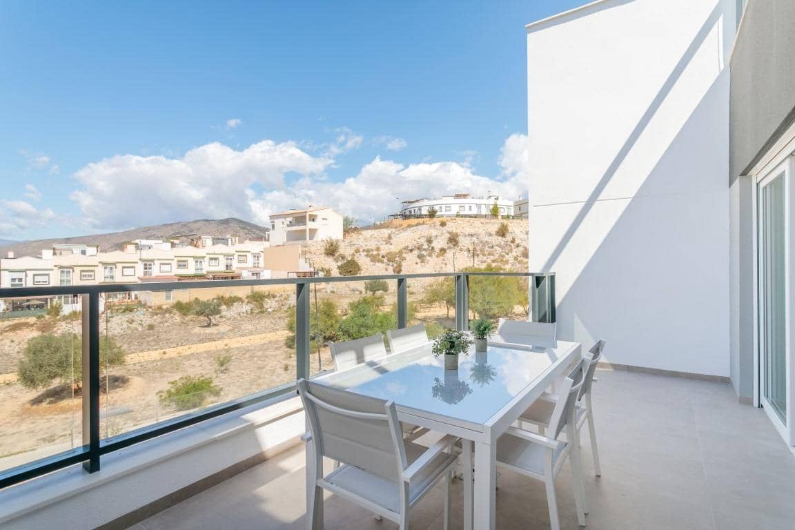 4 soveværelse Villa til salg i Finestrat med swimmingpool - € 555.000 (Ref: 9960692)