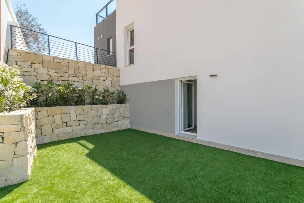 4 soveværelse Villa til salg i Finestrat med swimmingpool - € 555.000 (Ref: 9960692)