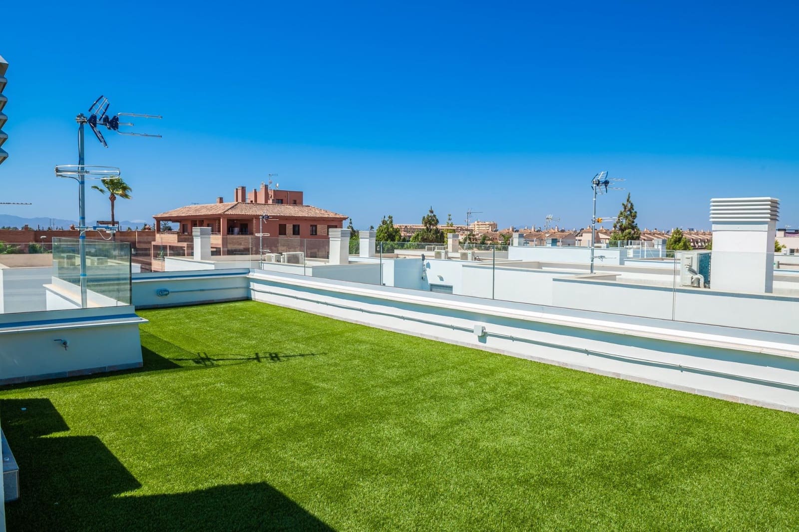 3 chambre Villa/Maison à vendre à Los Alcazares avec piscine - 445 000 € (Ref: 9960850)