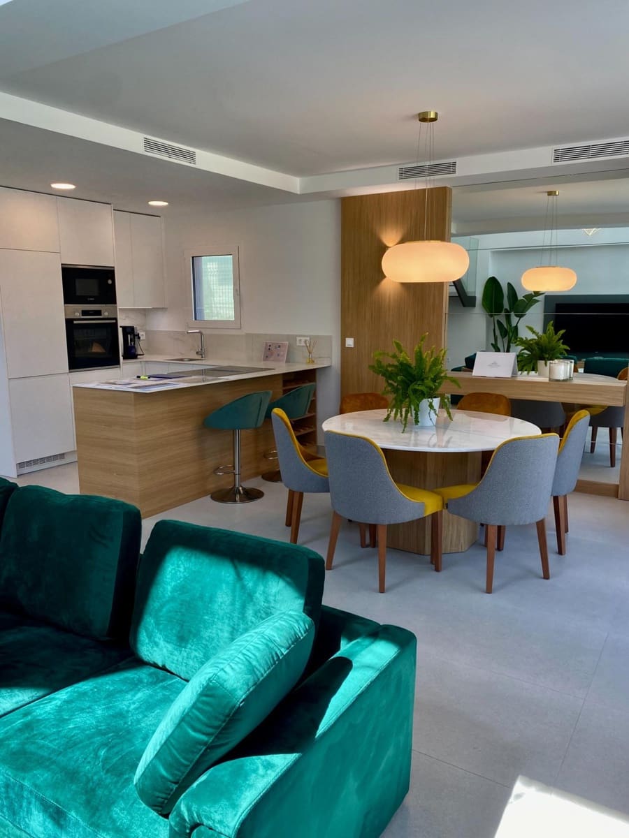 3 soveværelse Villa til salg i Finestrat med swimmingpool - € 870.000 (Ref: 9960918)
