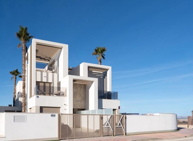 3 soveværelse Villa til salg i Las Lomas de Rame - Bahía Bella, Los Alcázares med swimmingpool - € 469.000 (Ref: 9960947)