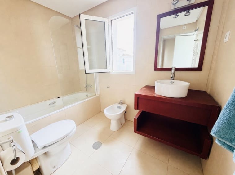 3 sypialnia Dom na sprzedaż w La Torre Golf Resort z basenem - 225 000 € (Ref: 10014998)