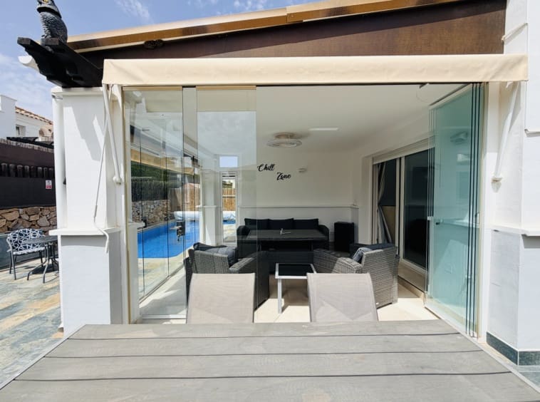 2 soveværelse Villa til salg i La Torre Golf Resort med swimmingpool - € 310.000 (Ref: 10046752)