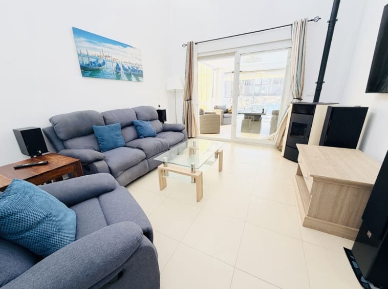 2 soveværelse Villa til salg i La Torre Golf Resort med swimmingpool - € 310.000 (Ref: 10046752)