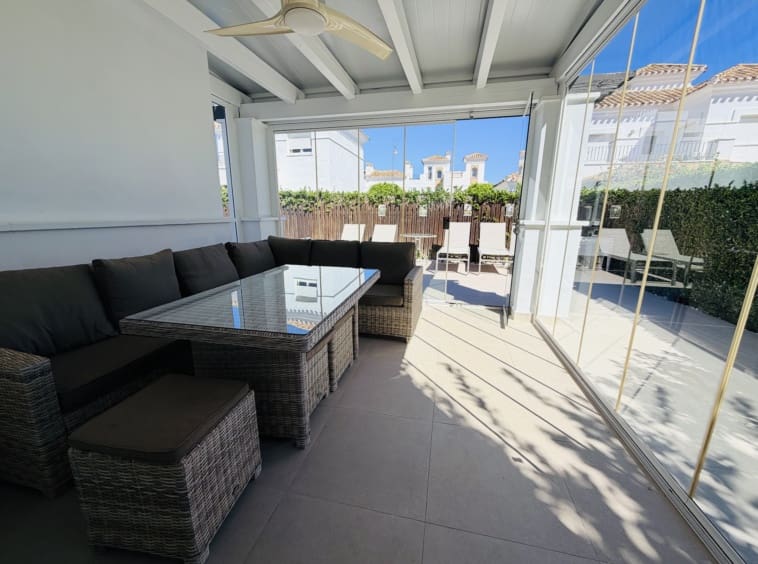 2 makuuhuone Huvila myytävänä paikassa La Torre Golf Resort mukana uima-altaan 
autotalli - 292 000 € (Ref: 10098539)