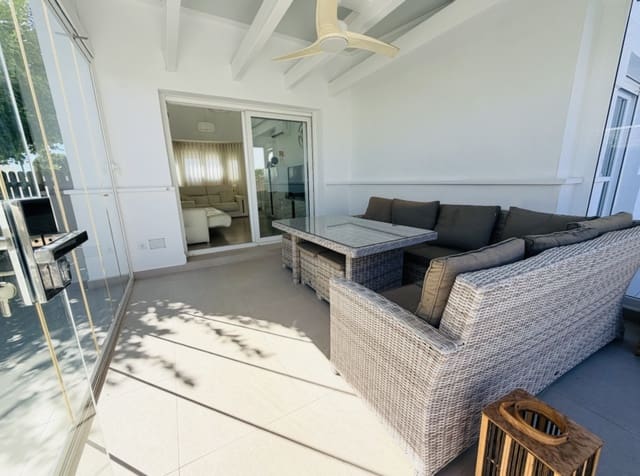 2 makuuhuone Huvila myytävänä paikassa La Torre Golf Resort, Torre-Pacheco mukana uima-altaan 
autotalli - 292 000 € (Ref: 10098539)