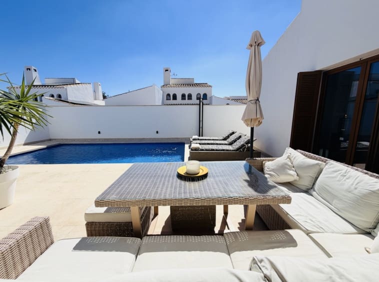 4 sovrum Villa till salu i El Valle Golf Resort med pool - 479 950 € (Ref: 10109051)