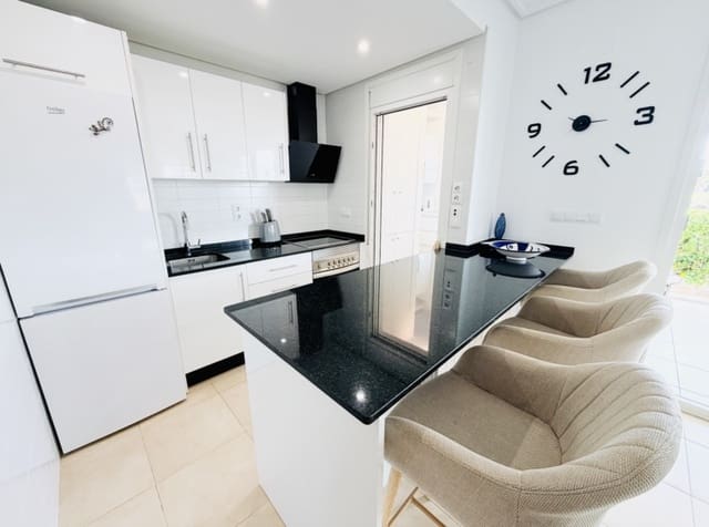 2 makuuhuone Omakotitalo myytävänä paikassa La Torre Golf Resort, Torre-Pacheco - 250 000 € (Ref: 10128220)