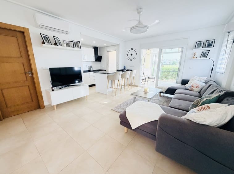 2 soverom Hus til salgs i La Torre Golf Resort - € 250 000 (Ref: 10128220)