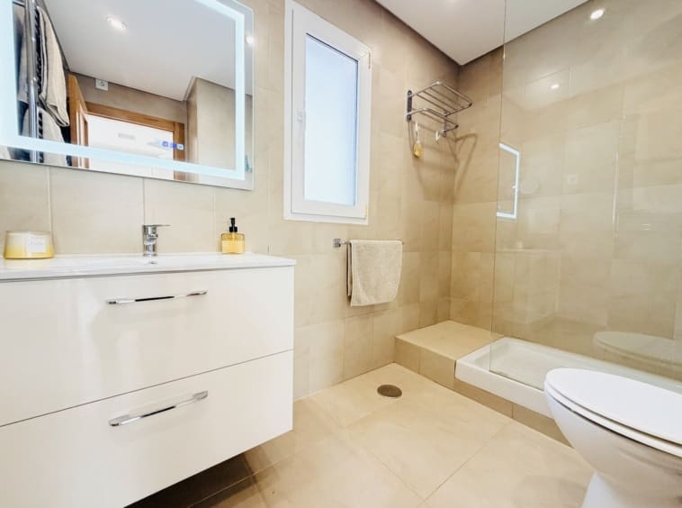 2 soverom Hus til salgs i La Torre Golf Resort - € 250 000 (Ref: 10128220)