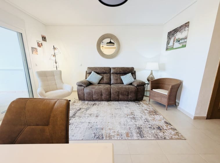 2 makuuhuone Omakotitalo myytävänä paikassa La Torre Golf Resort mukana uima-altaan 
autotalli - 243 000 € (Ref: 10148254)