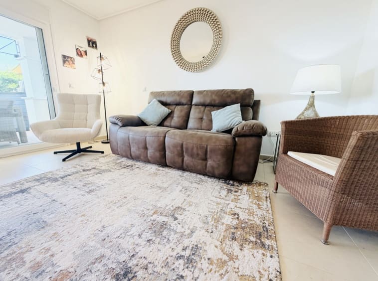 2 makuuhuone Omakotitalo myytävänä paikassa La Torre Golf Resort mukana uima-altaan 
autotalli - 243 000 € (Ref: 10148254)