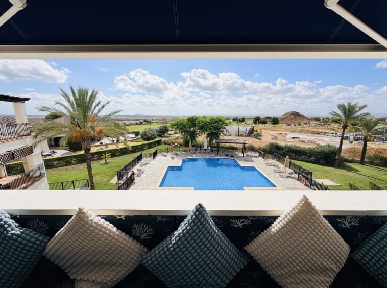 Apartamento de 2 habitaciones en El Valle Golf Resort en venta con piscina garaje - 215.000 € (Ref: 10149414)