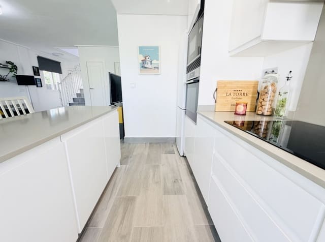 2 soveværelse Byhus til salg i La Torre Golf Resort, Torre-Pacheco med swimmingpool - € 255.000 (Ref: 10153286)