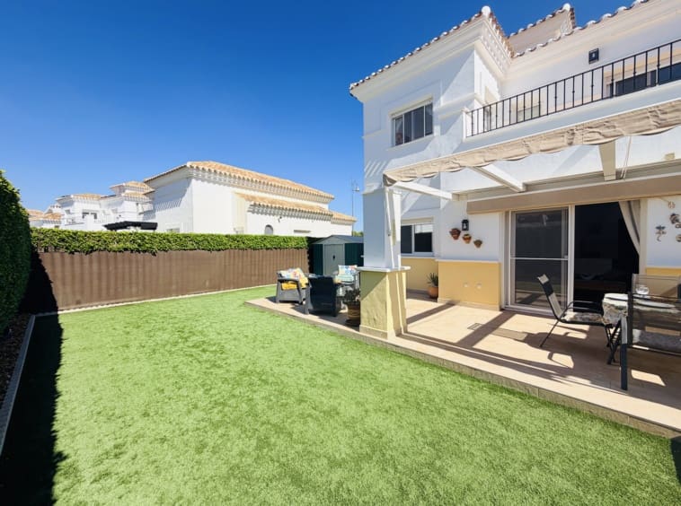 3 bedroom Villa for sale in La Torre Golf Resort with pool garage - € 369,950 (Ref: 10157148)