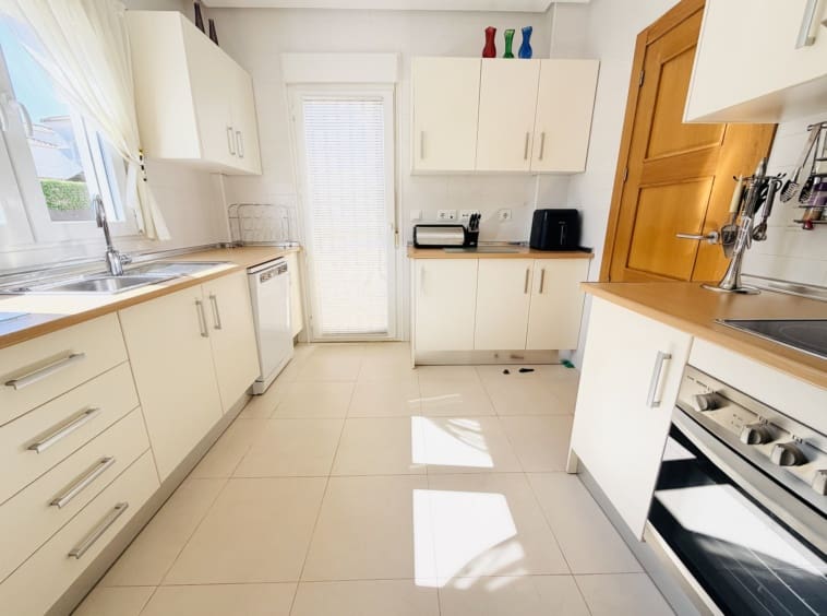 3 bedroom Villa for sale in La Torre Golf Resort with pool garage - € 369,950 (Ref: 10157148)