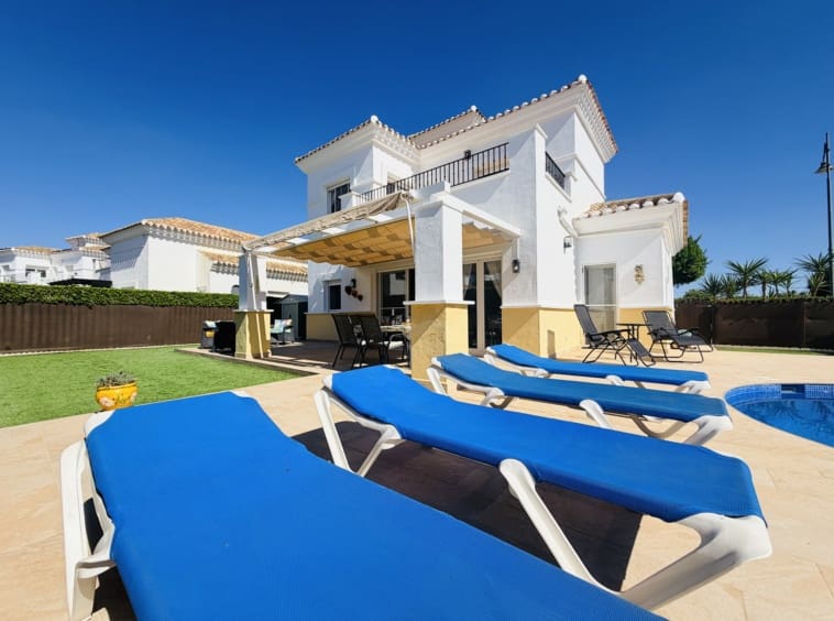 3 bedroom Villa for sale in La Torre Golf Resort with pool garage - € 369,950 (Ref: 10157148)