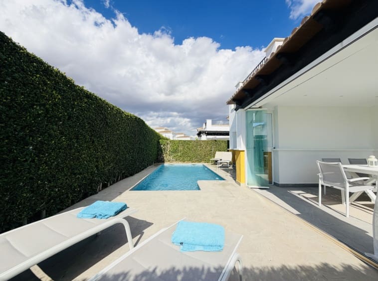 3 bedroom Villa for sale in La Torre Golf Resort with pool - € 279,950 (Ref: 10168079)
