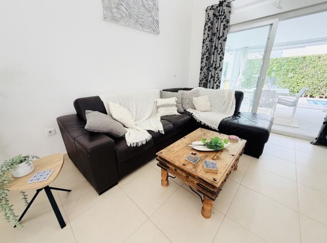 3 soverom Villa til salgs i La Torre Golf Resort, Torre-Pacheco med svømmebasseng - € 279 950 (Ref: 10168079)