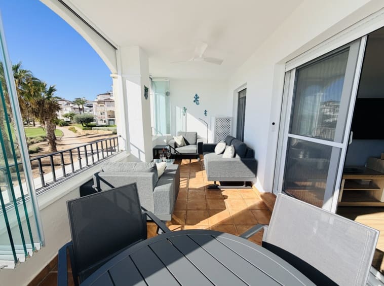 Apartamento de 2 habitaciones en La Torre Golf Resort en venta con piscina - 179.950 € (Ref: 10174335)