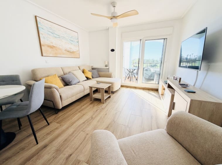 Apartamento de 2 habitaciones en La Torre Golf Resort en venta con piscina - 179.950 € (Ref: 10174335)