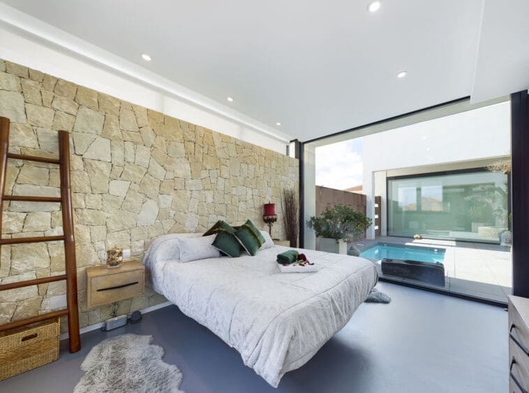 3 bedroom Villa for sale in Los Alcazares with pool - € 750,000 (Ref: 8726888)