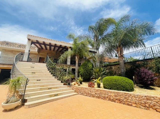 4 soveværelse Villa til salg i La Manga Club, Cartagena med swimmingpool - € 1.995.000 (Ref: 8820870)