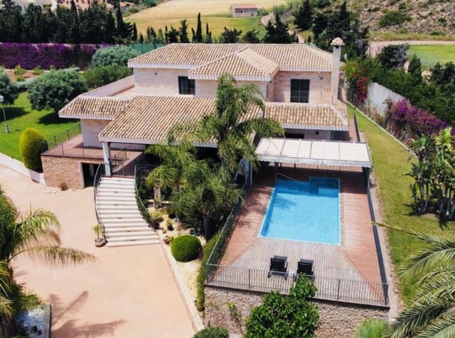 4 soveværelse Villa til salg i La Manga Club, Cartagena med swimmingpool - € 1.995.000 (Ref: 8820870)