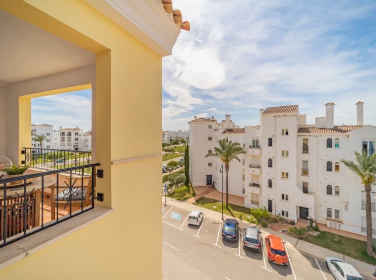 1 quarto Apartamento para venda em La Torre Golf Resort com piscina - 129 950 € (Ref: 8848202)