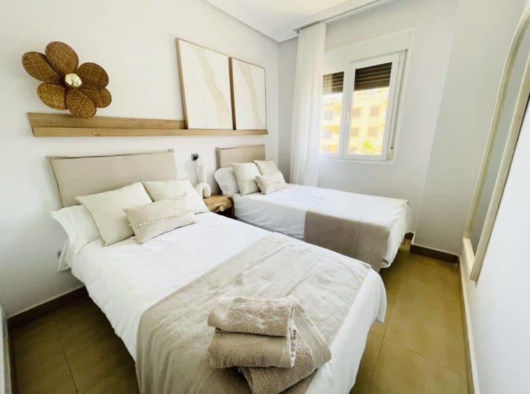 1 bedroom Apartment for sale in Los Alcazares with pool - € 102,000 (Ref: 9088329)