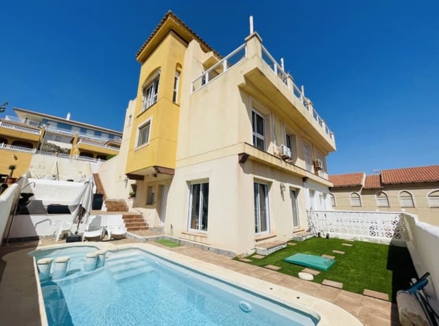 5 chambre Maison de Ville à vendre à El Carmoli, Carthagène avec piscine - 295 000 € (Ref: 9088330)