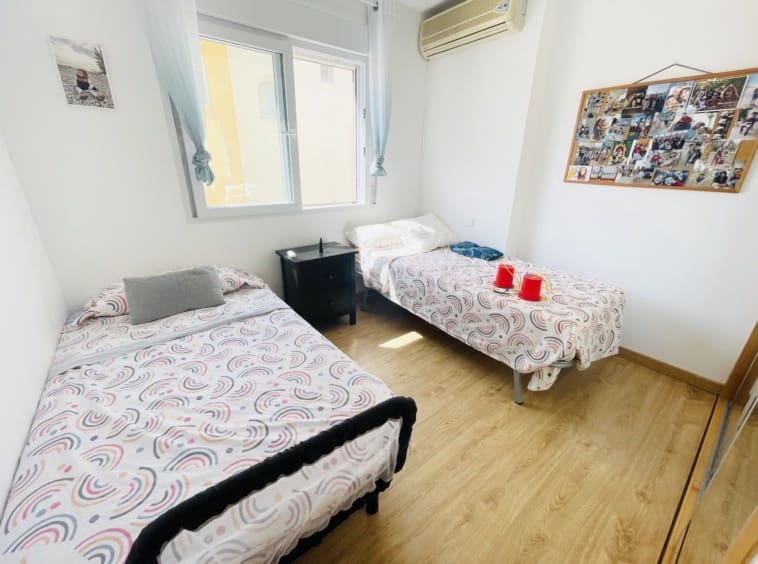 5 soveværelse Byhus til salg i El Carmoli med swimmingpool - € 295.000 (Ref: 9088330)