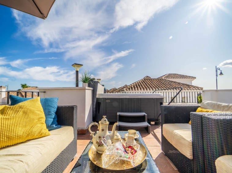 2 bedroom Villa for sale in Roldan - € 250,000 (Ref: 9143390)