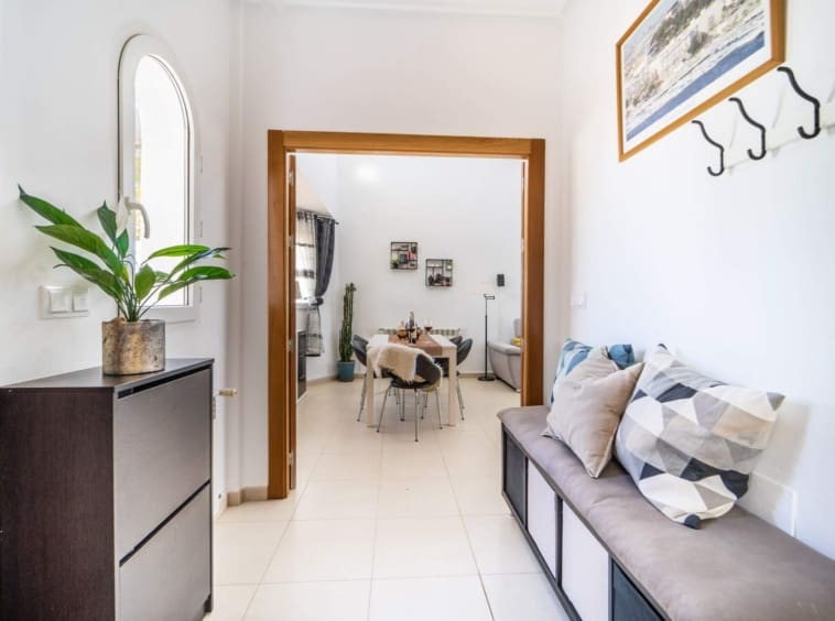 2 bedroom Villa for sale in Roldan - € 250,000 (Ref: 9143390)