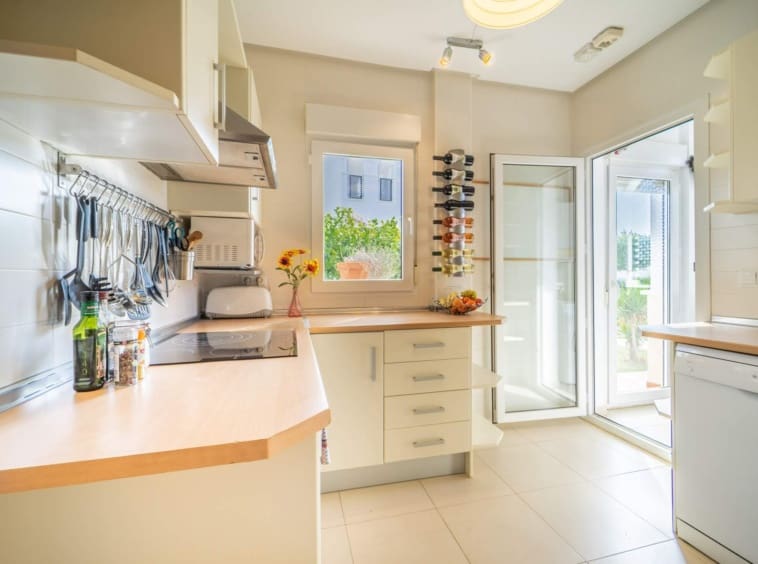 2 bedroom Villa for sale in Roldan - € 250,000 (Ref: 9143390)