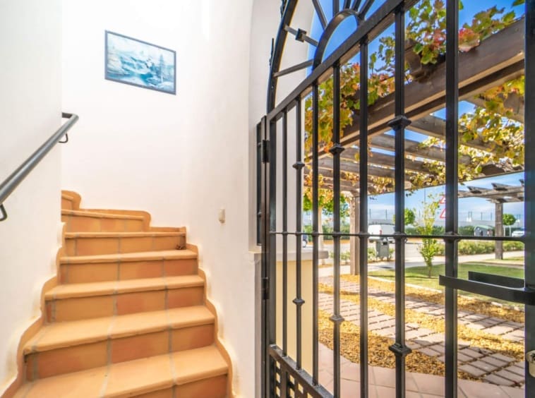 2 bedroom Villa for sale in Roldan - € 250,000 (Ref: 9143390)