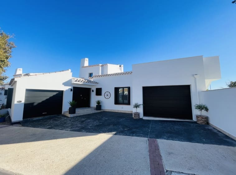 4 soverom Villa til salgs i El Valle Golf Resort - € 595 000 (Ref: 9297418)