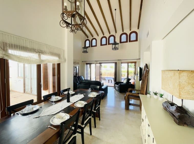 4 makuuhuone Huvila myytävänä paikassa Banos y Mendigo mukana uima-altaan - 449 950 € (Ref: 9337412)