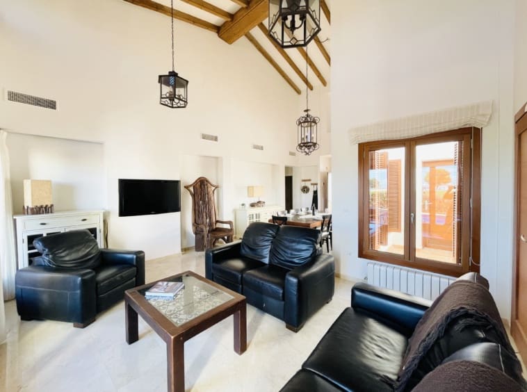 4 makuuhuone Huvila myytävänä paikassa Banos y Mendigo mukana uima-altaan - 449 950 € (Ref: 9337412)