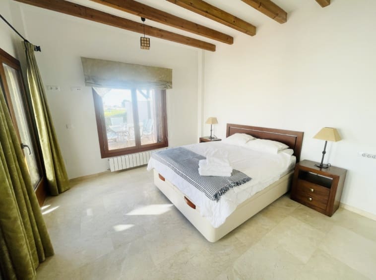 4 makuuhuone Huvila myytävänä paikassa Banos y Mendigo mukana uima-altaan - 449 950 € (Ref: 9337412)