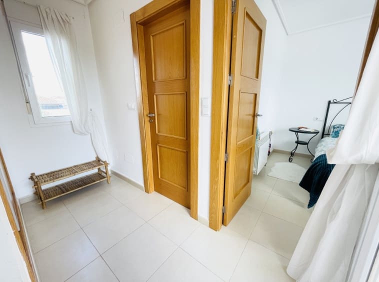 2 soveværelse Byhus til salg i Roldan med swimmingpool - € 210.000 (Ref: 9360721)