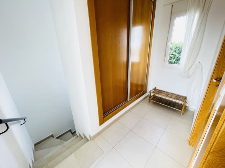 2 soveværelse Byhus til salg i Roldan med swimmingpool - € 210.000 (Ref: 9360721)