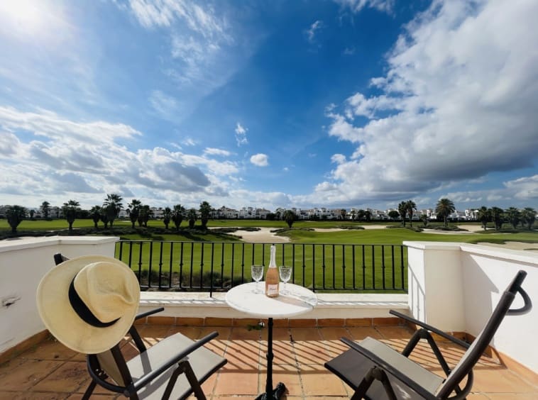 2 soveværelse Byhus til salg i Roldan med swimmingpool - € 210.000 (Ref: 9360721)