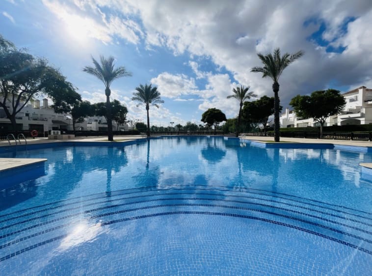 2 soveværelse Byhus til salg i Roldan med swimmingpool - € 210.000 (Ref: 9360721)