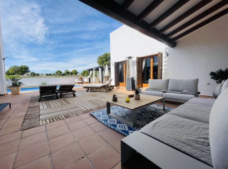 4 makuuhuone Huvila myytävänä paikassa Banos y Mendigo mukana uima-altaan - 815 000 € (Ref: 9386612)