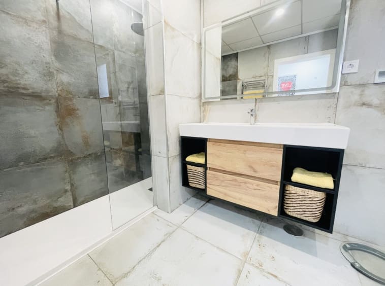 4 makuuhuone Huvila myytävänä paikassa Banos y Mendigo mukana uima-altaan - 815 000 € (Ref: 9386612)